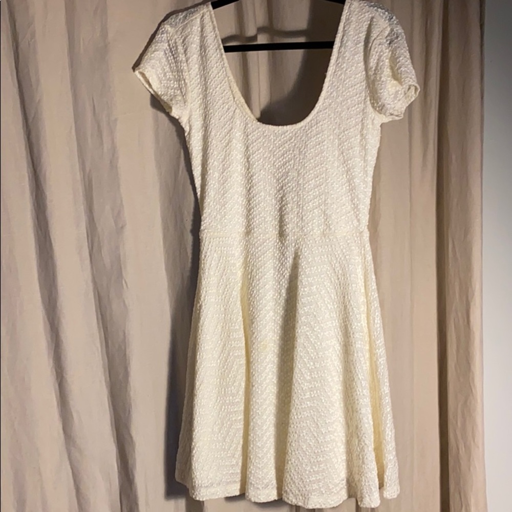 Urban Outfitters S ivory textured skater dress